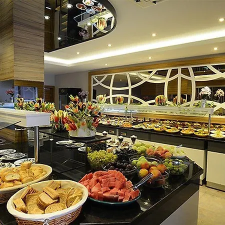 马里斯海滩酒店 马尔马里斯