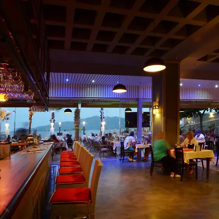 马里斯海滩酒店 酒店 马尔马里斯