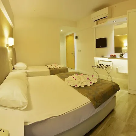 Maris ホテル マルマリス